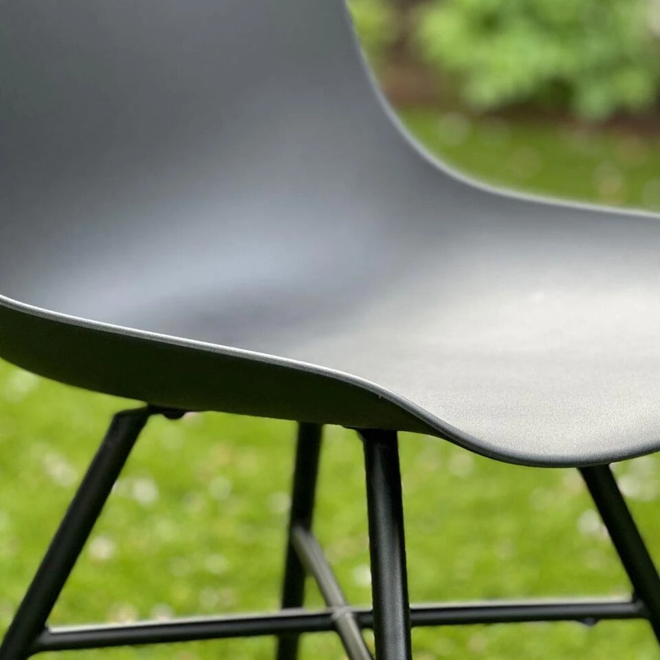 Nolon Noa-Pip Kunststof Tuinstoel Wit - Zwart Onderstel 9 Nolon Noa-Pip Kunststof Tuinstoel Wit - Zwart Onderstel - Afbeelding 9