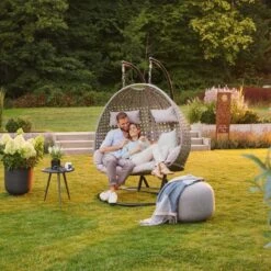 Merkloos HOME DELUXE Hangstoel TWIN Grijs Met Regenhoes -Leenbakker Winkel dcc8975fa8c34623bf1ff2c1e9f2756d 1